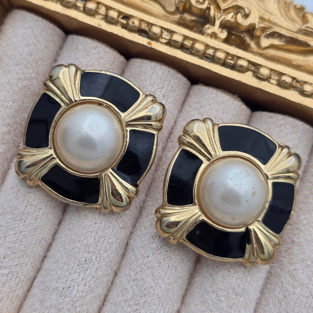 Vintage Trifari Earrings Gold Tone Black Enamel Faux Pearl Square Stud